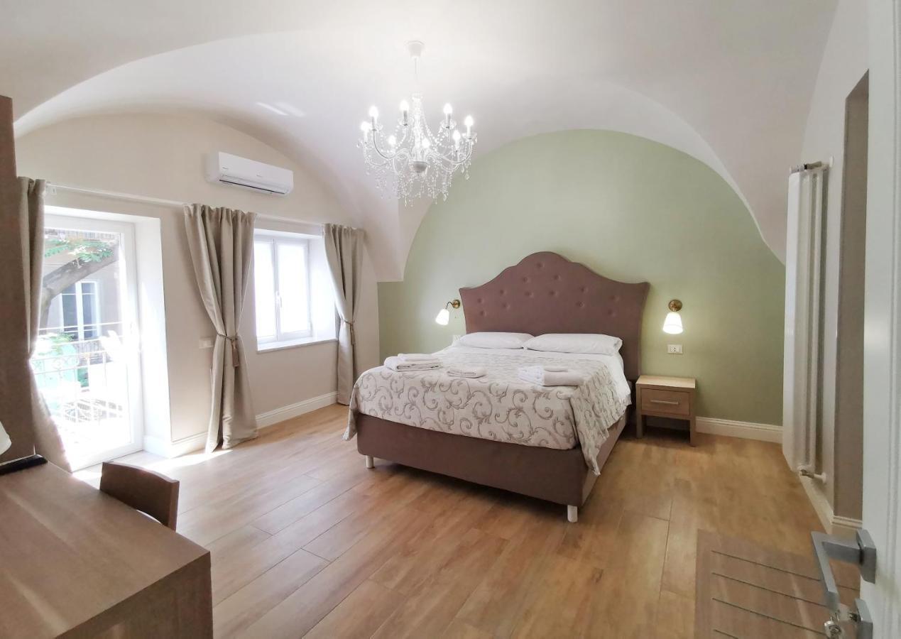 Opera Relais 85 Bed and Breakfast Μεσίνα Εξωτερικό φωτογραφία